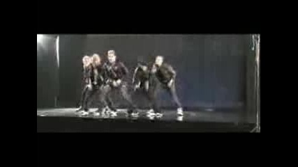 Us5 - Dancing[2]