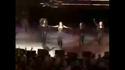 Ciara се доказва за пореден път 