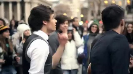 Световна премиера! One Direction - One Thing