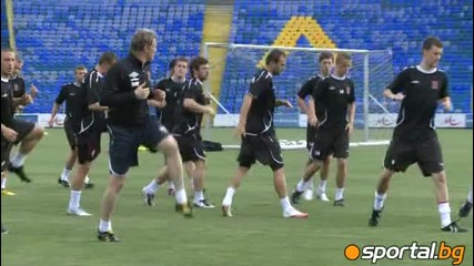 Дъндок тренира на Герена преди мача с Левски 