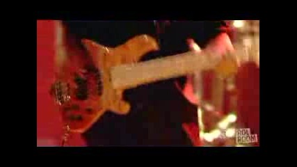 Shut Up And Drive • Rihanna • Live In Msn Concert