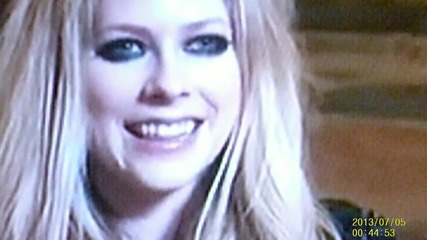 Avril Lavigne Reptilian