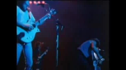 Acdc - This House in on Fire