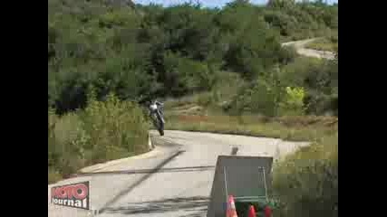 Moto vs. Auto