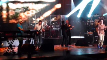 Tropico Band - Mislicu na tebe - (Live) - (Sava Centar 2012)