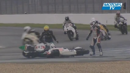 An unusual crash for two race bikes Original
