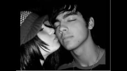 Jemi Kissing!
