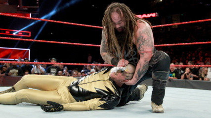 Goldust vs. Bray Wyatt: Raw, Sept. 11, 2017
