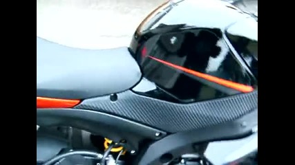 Suzuki Gsx - R 1000 K7 no mufflers