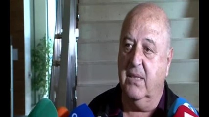 Венци Стефанов: Почиства се стадионът и мачът се играе утре