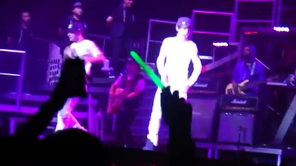 Justin Bieber - One Less Lonely Girl live Los Angeles 20.07.2010 