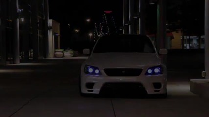 Много красив Lexus