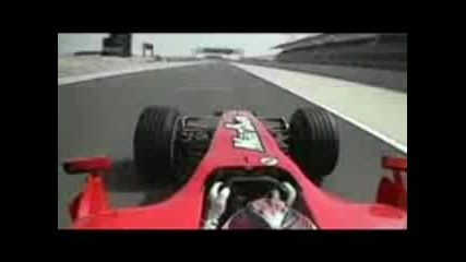 F1 Kimi Raikolen на болида си