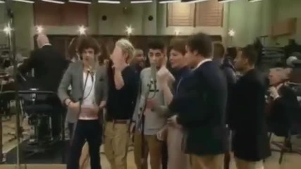 One Direction Sings Happy Birthday to all of the 1d Directioner Fans - Happy B-day Compilation