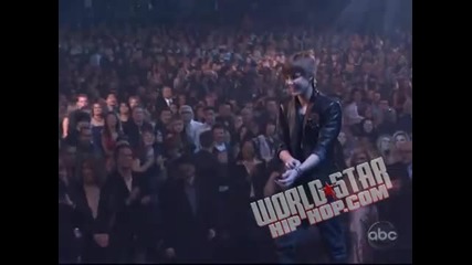 Justin Bieber Jumps Hugging Usher After Winning Award For Artist Of The Year Award! At Ama 2010 