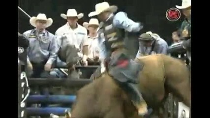 Dustin Elliott Vs. Hookin Bull 