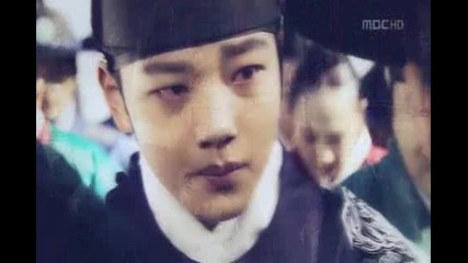 The Moon that Embraces The Sun Mv1 Moon [ 800 Subscribers ]