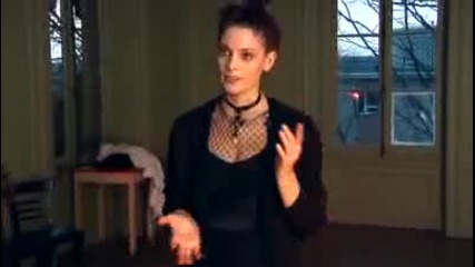 Behind the Scenes: New Moons Ashley Greene