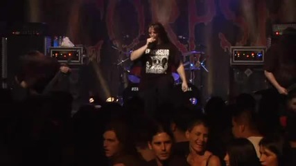 Cannibal Corpse - Pit of Zombies (live) 