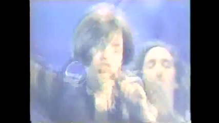 Martika - I Feel The Earth Move (480p) 