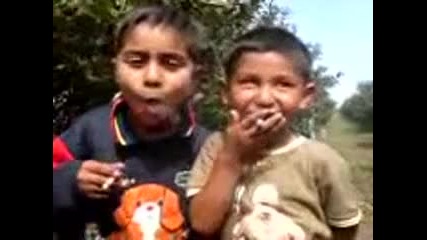 Malki deca pu6at po na 6 godini