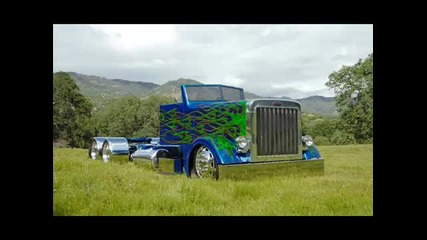 Convertible Peterbilt 