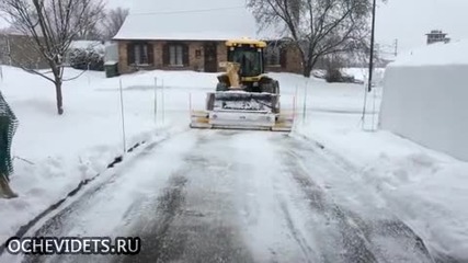 Ето как почистват снега в Канада