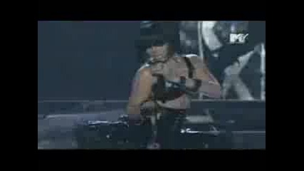 Rihanna Ft Jay - Z - Umbrella Live Mtv 2007