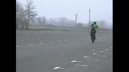 Kawasaki Z1000 Stunt Riding!!!