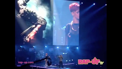 Концерт на Eminem и Rihanna Perform Live in Los Angeles 