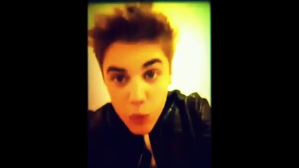 Justin Bieber Can't Move his Eyebrow