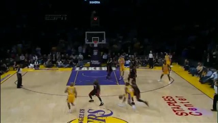 Kobe Bryant Amazing Buzzer Beater 