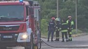 Кола се вряза в автобус в София, има жертва и тежко ранени