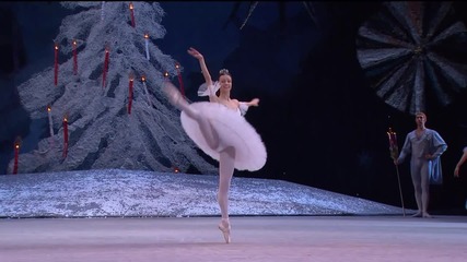 Танцът на Захарната фея от балета Лешникотрошачката на Пьотър Чайковски, Nina Kaptsova