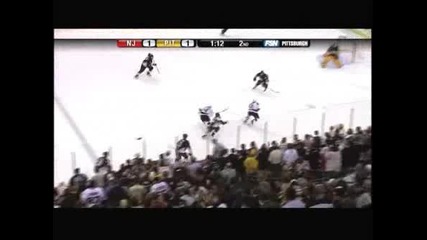 Първия гол на Evgeni Malkin в NHL