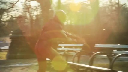 Железният човек (iron Man) танцува 
