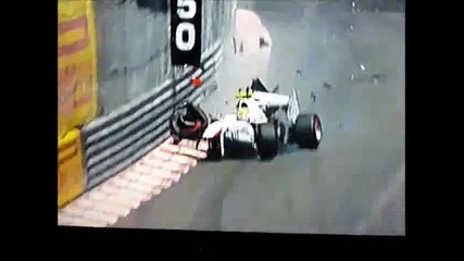 Sergio Perez катастрофира - 2011 Монако