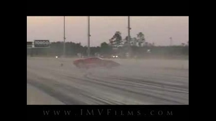 Моща И Бързината На Ford Gt 1000