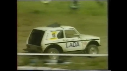 Lada Niva с двигател от Ферари 2,9-литров V8-мотор с 300 конски сили
