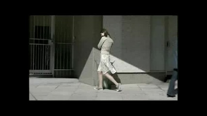 T Mobile - Sixth Sense Girl (реклама)