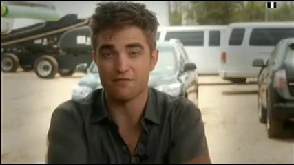 Robert Pattinson wins Performance of the year at The National Movie Awards. 