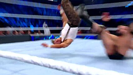 Roman Reigns and Drew McIntyre collide at WWE Clash at the Castle