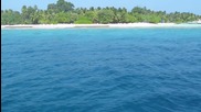 На лодка край Малдивите