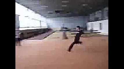 Тъп Човек
