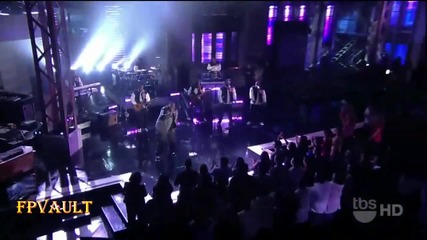 Sean Kingston - Letting Go ( Lopez Tonight Live ) 