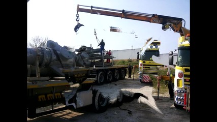 Разтоварване на оборудване за 500 тонен кран 04.04.2014
