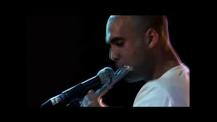 Изумителенo! Нейтън Flutebox Лий.