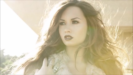 Н О В О! Demi Lovato - Besame Mucho