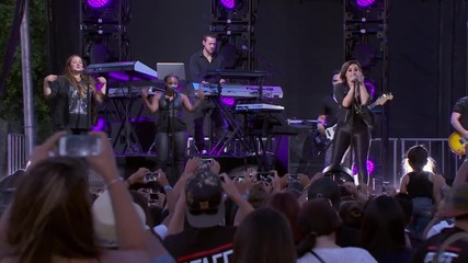 Demi Lovato - Let It Go (tour Warm Up Live on the Honda Stage)