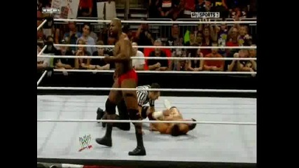 Wwe Raw 22.11.10 Ezikiel Jackson vs Alex Riley - Квалификация за King of the Ring 